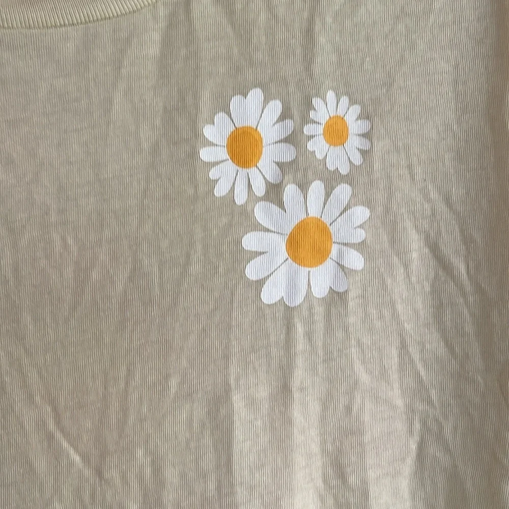 Rebellious One Graphic T-shirt - Picture 3 of 6